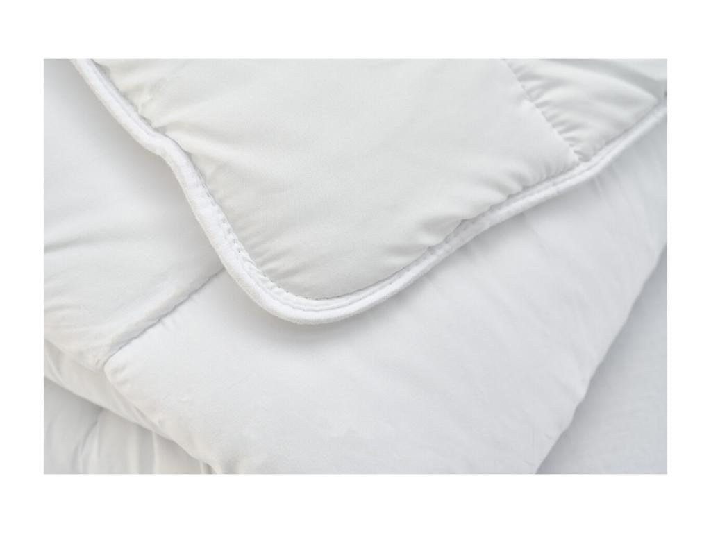 Couette tempérée douce 220x240cm